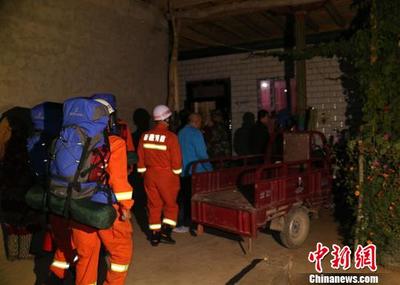 新疆庫車5.7級地震:抗震安居房完好(圖)--人民網環保頻道--人民網